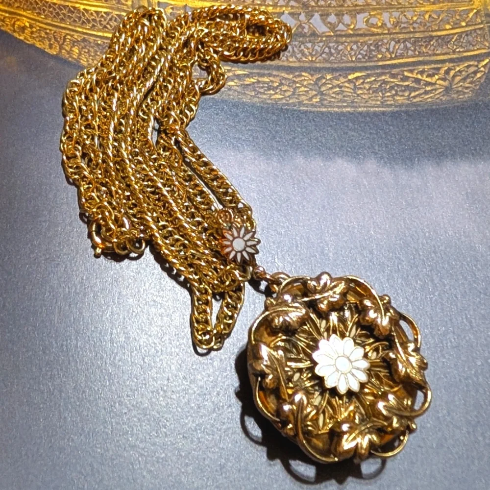 Vintage Two Picture Locket Necklace Gold Plated